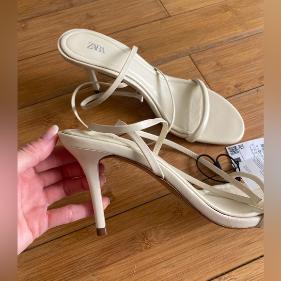 Size 40 Cream Zara Strappy Heels NWT - Picture 2 of 4
